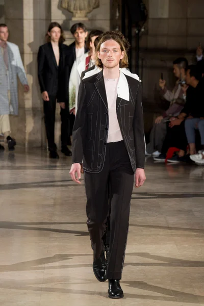 Look 31